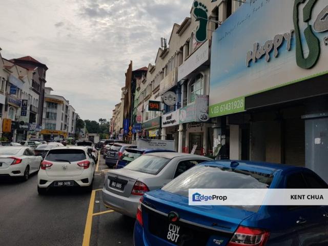 Shop for rent in Petaling, Damansara Damai