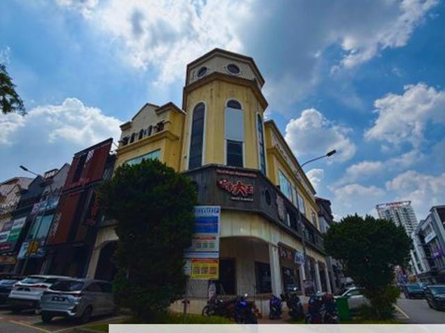 Shop for rent in Petaling, Damansara Damai
