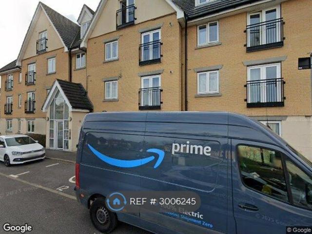 House for rent in Beavers, Greater London
