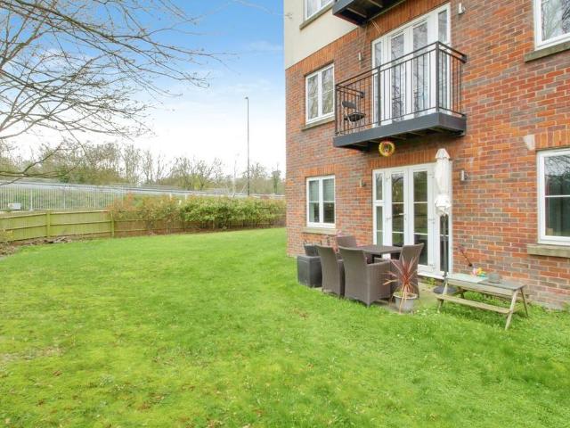 Apartment for rent in Myrke, Slough
