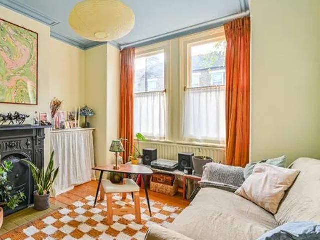 Apartment for rent in London Borough of Lewisham, Bell Green
