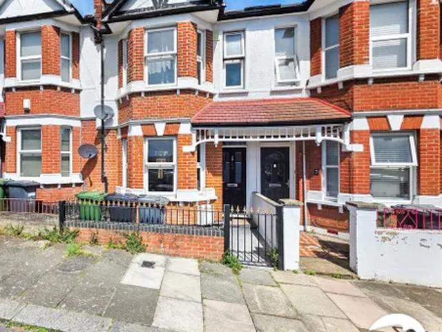 House for rent in London Borough of Lewisham, Bell Green