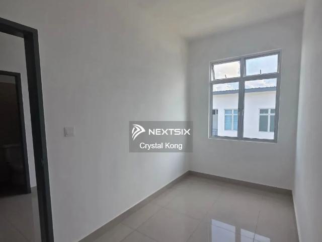 House for rent in Taman Perjiranan 14, Johor Bahru