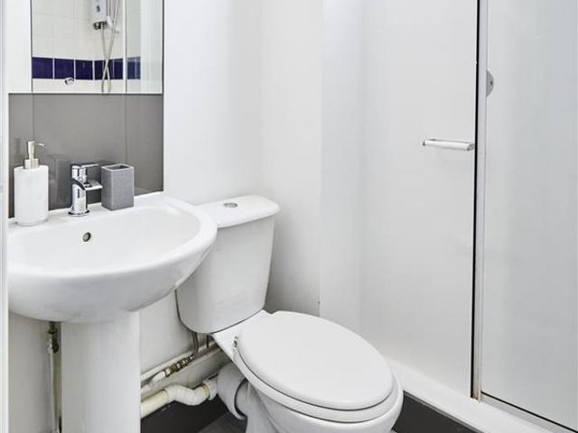 Apartment for rent in Islington, Calderstones