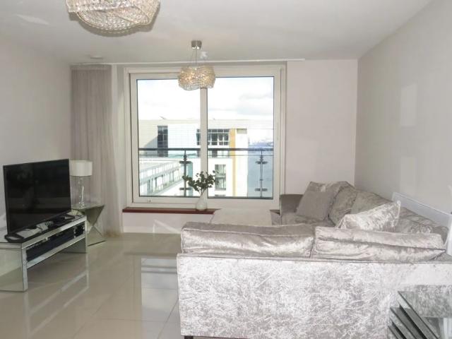 Apartment for rent in Cardiff International Sports Village, Falcon Lodge