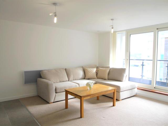 Apartment for rent in Cardiff International Sports Village, Falcon Lodge