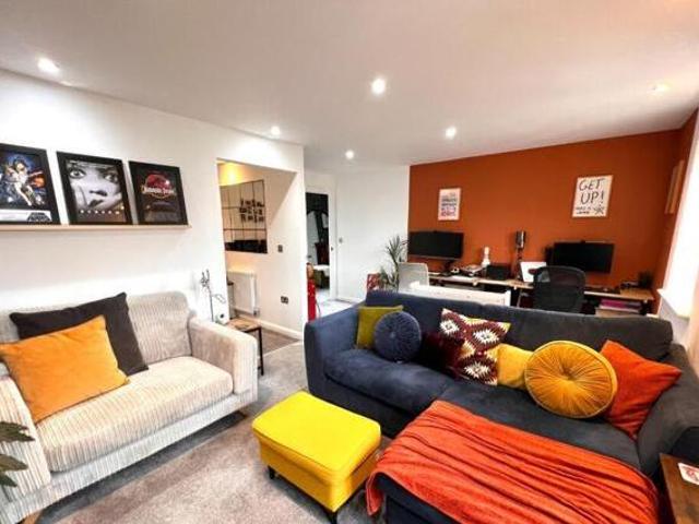 House for sale in Northampton, Northamptonshire