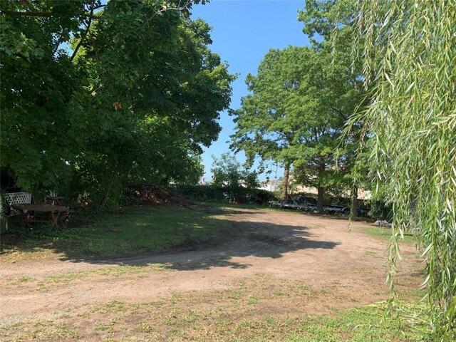 Land for sale in Howard Beach Land for sale in Howard Beach