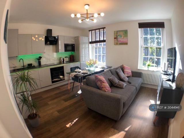 Apartment for rent in London Borough of Lambeth, Greater London