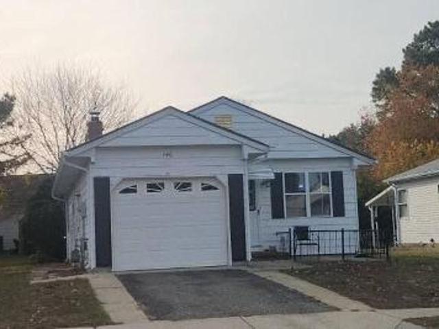 House for sale in Bayville, New Jersey