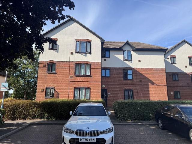 Studio for rent in London Borough of Hillingdon, Greater London