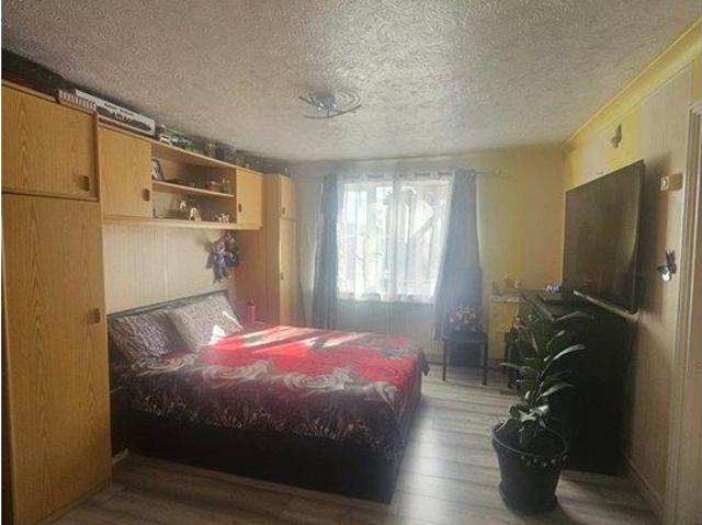 Studio for rent in London Borough of Hillingdon, Greater London