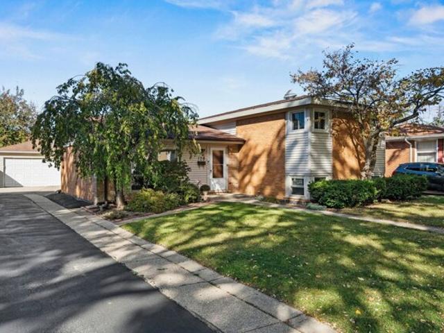 House for sale in Bensenville, Illinois