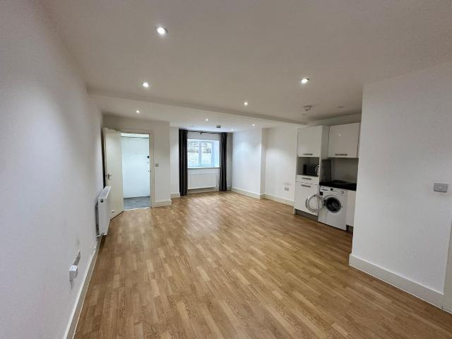 Studio for rent in West Norwood, Greater London