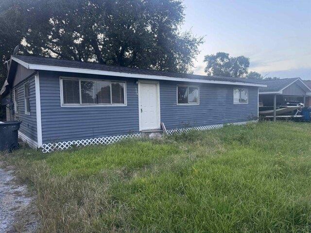 House for sale in Bridge City, Texas