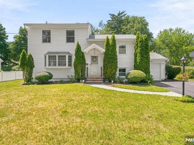 House for sale in Ramsey, New Jersey