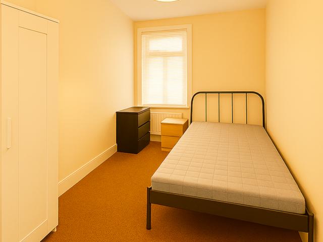 Room for rent in London Borough of Croydon, Selhurst