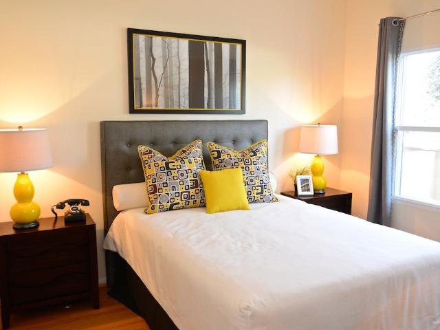 Apartment for rent in Canoga Park, California
