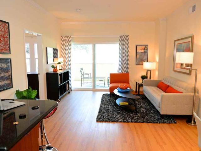 Apartment for rent in Canoga Park, California