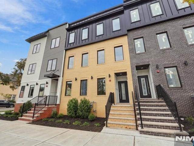 House for sale in Harrison, Hudson County