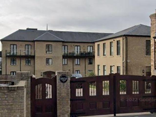 House for rent in Palmers Green, Greater London