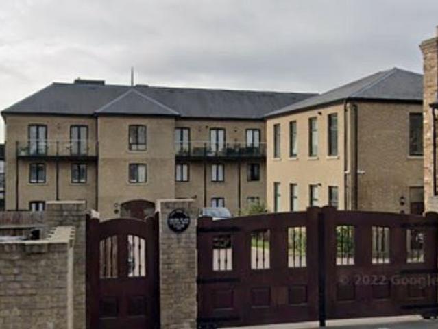 House for rent in Palmers Green, Greater London