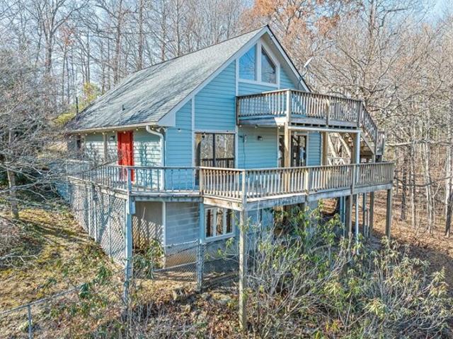 House for sale in Etowah, North Carolina