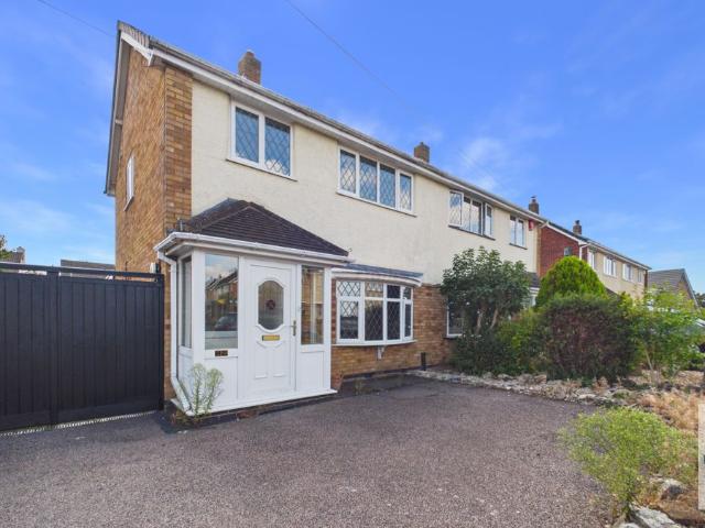 House for rent in Kettlebrook, Staffordshire