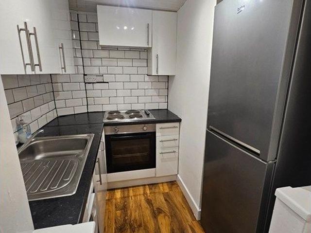 Studio for rent in Dalton, Rotherham