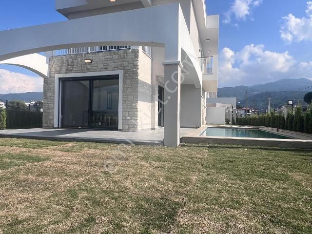 Kuşadasi, Aydin içerisinde satılık Villa