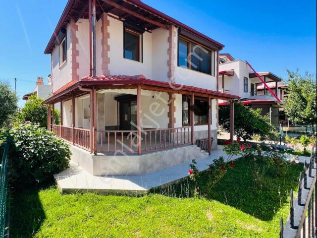Kuşadasi, Aydin içerisinde satılık Villa
