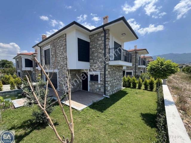 Kuşadasi, Aydin içerisinde satılık Arsa
