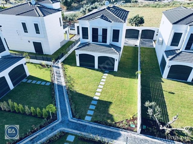 Kuşadasi, Aydin içerisinde satılık Villa