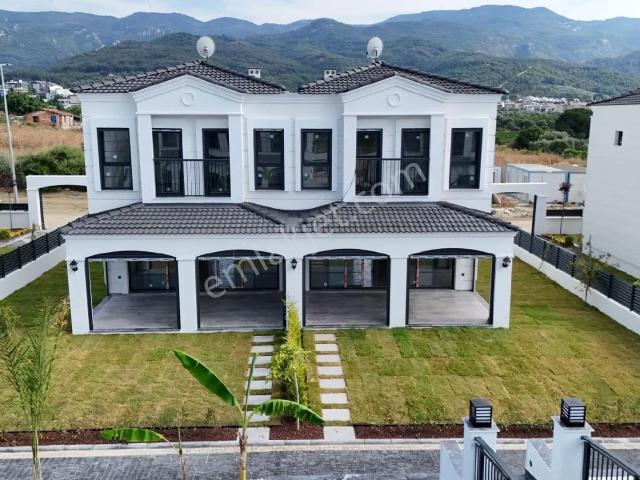 Kuşadasi, Aydin içerisinde satılık Villa