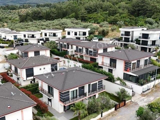 Kuşadasi, Aydin içerisinde satılık Arsa