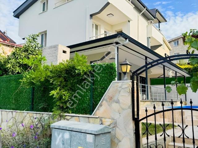 Davutlar Mahallesi, Kuşadası içerisinde satılık Villa