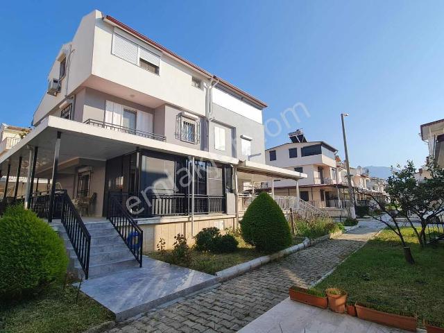 Kuşadasi, Aydin içerisinde satılık Arsa