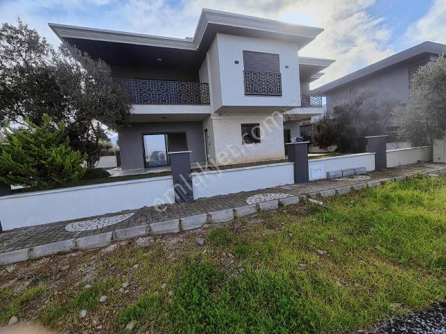 Kuşadasi, Aydin içerisinde satılık Arsa