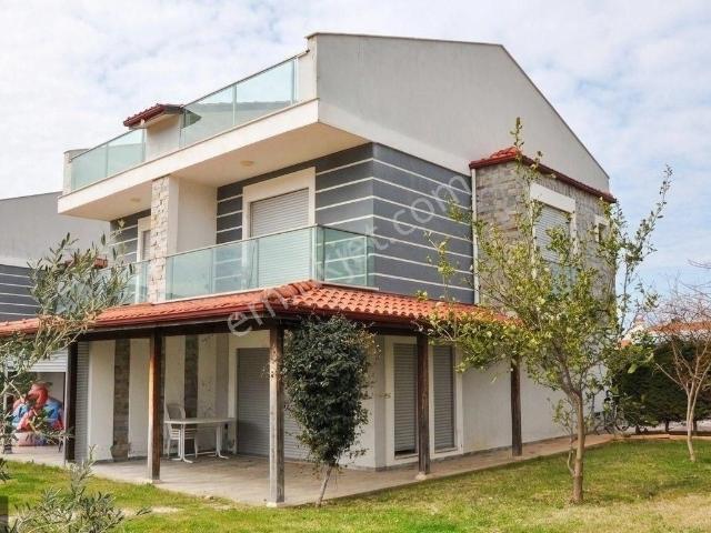 Kuşadasi, Aydin içerisinde kiralık Villa