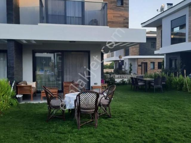 Kuşadasi, Aydin içerisinde satılık Villa