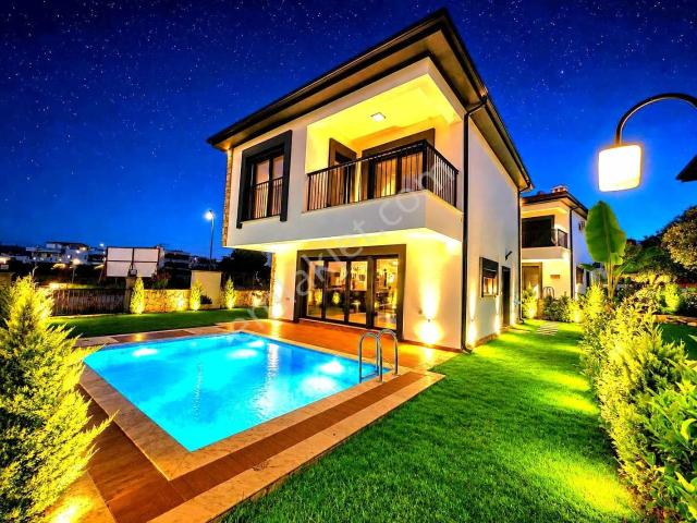 Kuşadasi, Aydin içerisinde satılık Villa