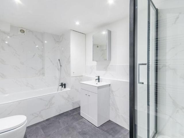 Apartment for rent in Fulham, Walham Green