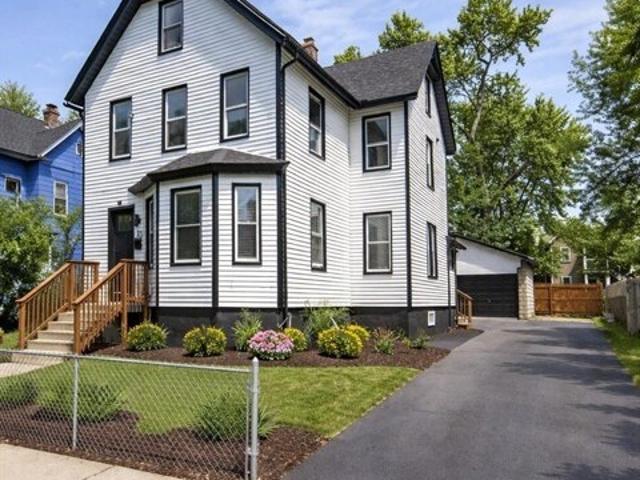 House for sale in Bay, Springfield