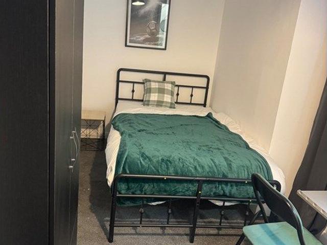 Room for rent in Brompton, Gillingham