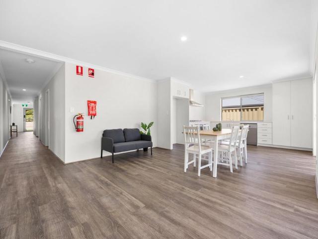Room for rent in Parklands, Western Australia