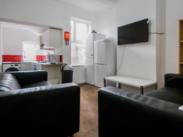 Apartment for rent in Metchley, Birmingham