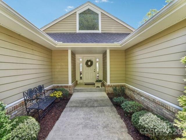 Condo for sale in Flat Rock