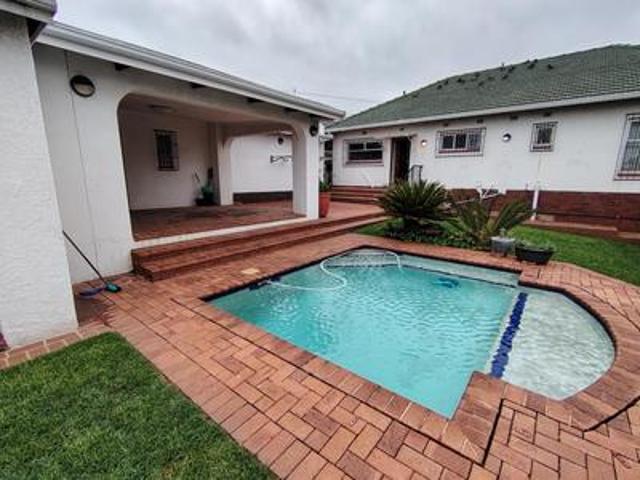 House for sale in Dawnview, City of Ekurhuleni Metropolitan Municipality
