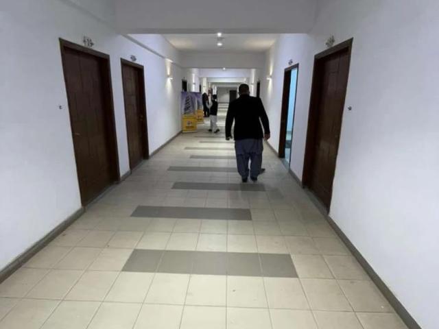 Commercial for rent in ریلوے کالونی, تعلقہ حیدرآباد شہر