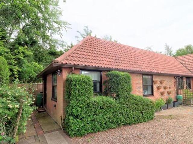House for rent in Daws Hill, Cressex